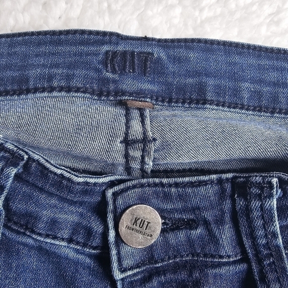 KUT From The Kloth Distressed Skinny Size 4, Raw Hem Jeans 🚨BOGO - Picture 6 of 10